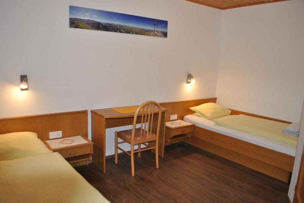 Gaestehaus Essl Mariapfarr Luaran gambar