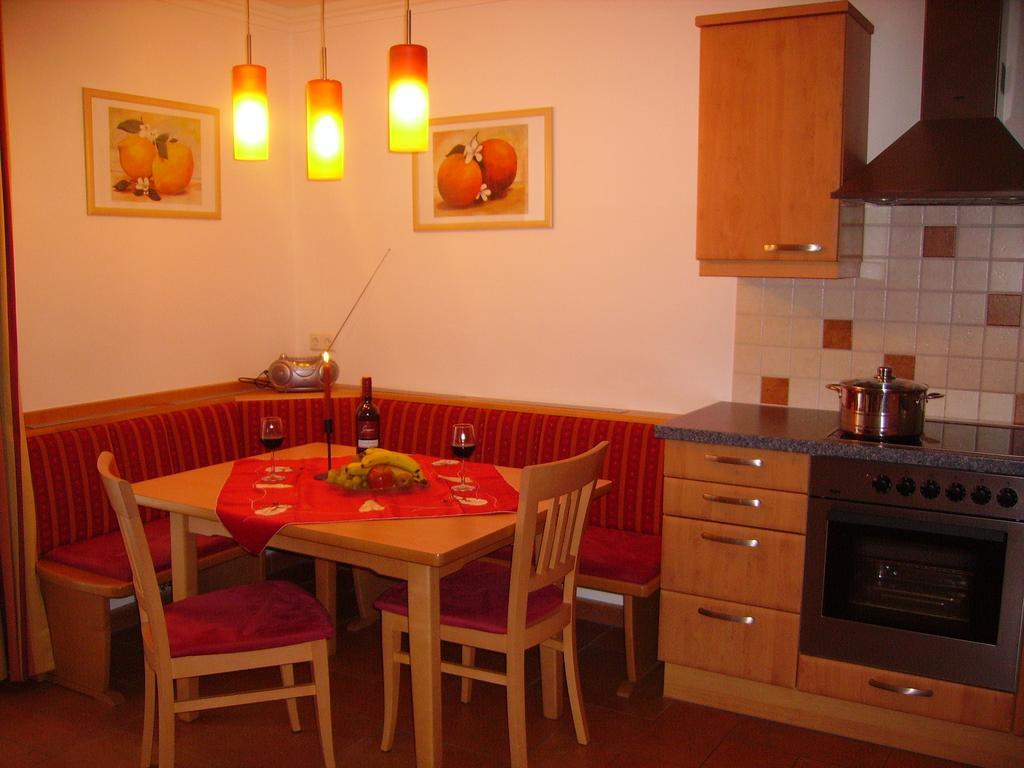 Gaestehaus Essl Mariapfarr Luaran gambar