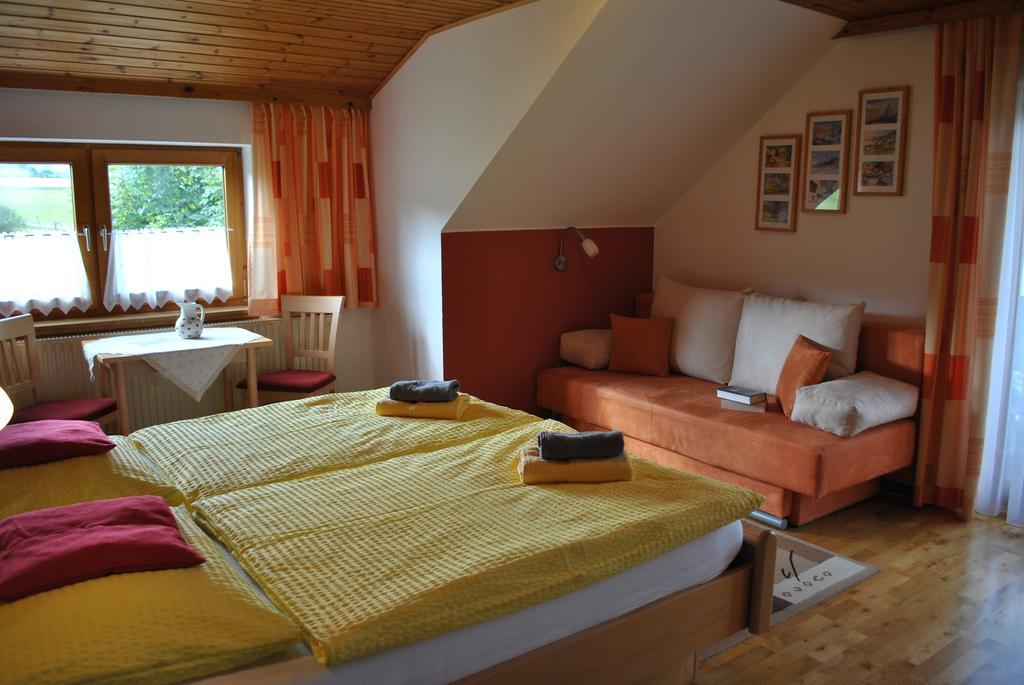 Gaestehaus Essl Mariapfarr Luaran gambar